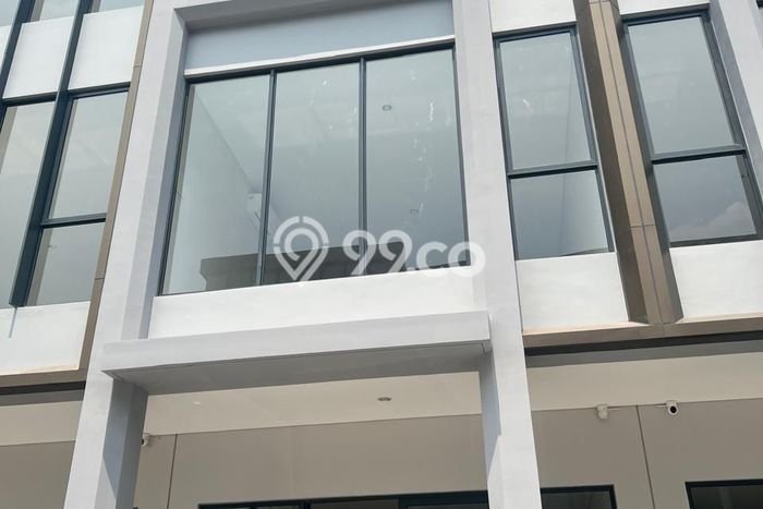 For Rent Ruko Strategis di , Luas 162m2m², Area Ramai For Rent Ruko Strategis di , Luas 162m2m², Area Ramai