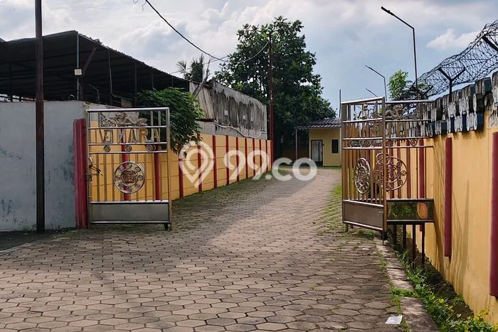 Pabrik Dijual di Tangerang LT 3300m2 & LB 1500m2 Lokasi Terbaik! Pabrik Dijual di Tangerang LT 3300m2 & LB 1500m2 Lokasi Terbaik!