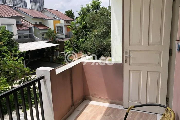 Hunian Nyaman Asri 4 KT Siap Huni di BSD Tangerang Hunian Nyaman Asri 4 KT Siap Huni di BSD Tangerang