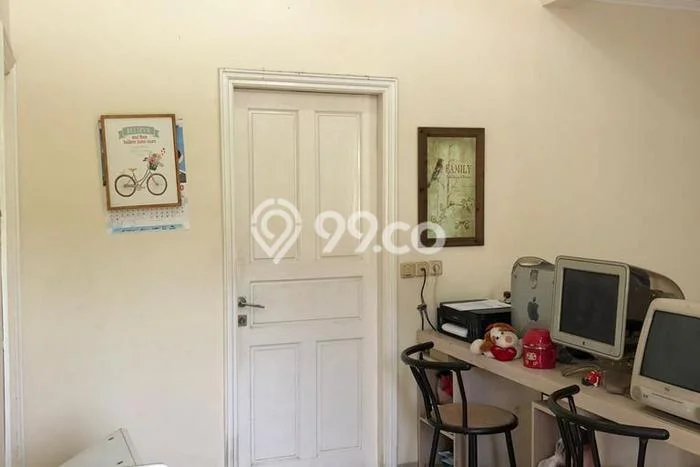 Hunian Nyaman Asri 4 KT Siap Huni di BSD Tangerang Hunian Nyaman Asri 4 KT Siap Huni di BSD Tangerang