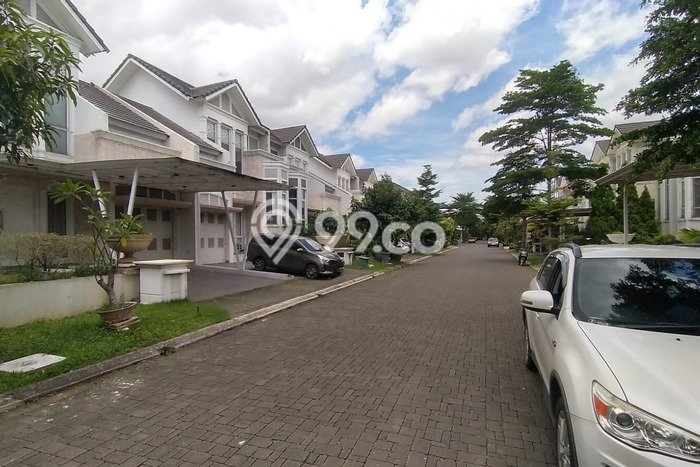 Jual Rumah Luas Elegan Dengan View Cantik di BSD, Tangerang Jual Rumah Luas Elegan Dengan View Cantik di BSD, Tangerang