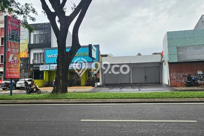 Ruko Area Perdagangan di Graha Raya, Luas 170m², Siap Operasi Ruko Area Perdagangan di Graha Raya, Luas 170m², Siap Operasi