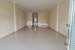LOKASI PREMIUM! Ruko Kawasan , Luas 240m2m², Lokasi Komersial LOKASI PREMIUM! Ruko Kawasan , Luas 240m2m², Lokasi Komersial