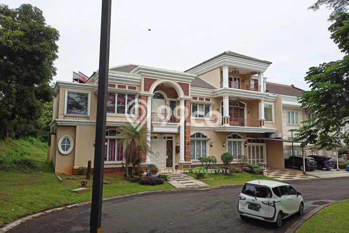 For Sale Rumah Mewah Exclusive di Kelapa Dua, Tangerang For Sale Rumah Mewah Exclusive di Kelapa Dua, Tangerang