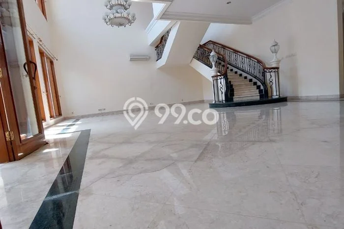 Rumah Elit Modern Tanpa Renovasi di Pondok Indah Jakarta Selatan Rumah Elit Modern Tanpa Renovasi di Pondok Indah Jakarta Selatan