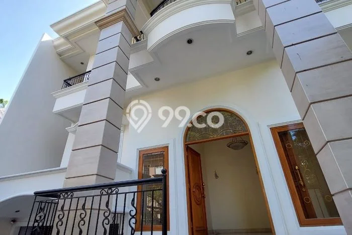 Rumah Elit Modern Tanpa Renovasi di Pondok Indah Jakarta Selatan Rumah Elit Modern Tanpa Renovasi di Pondok Indah Jakarta Selatan