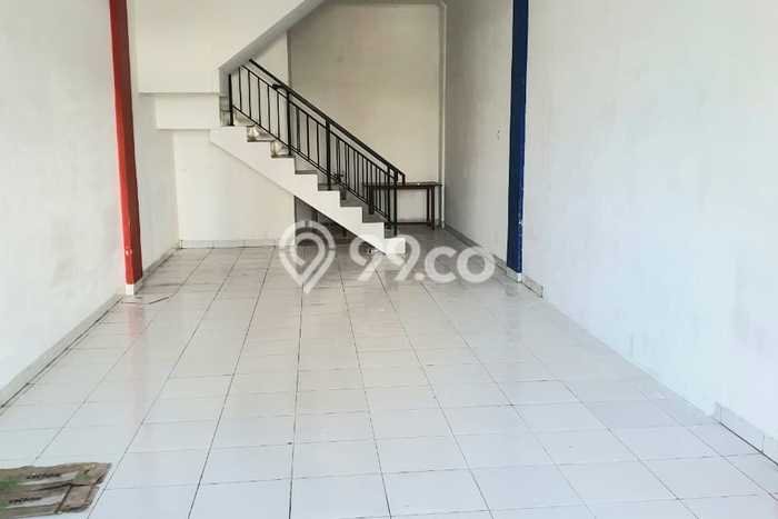 Unit Komersial Disewakan di Tangerang Selatan Area Strategis Harga Kompetitif Unit Komersial Disewakan di Tangerang Selatan Area Strategis Harga Kompetitif