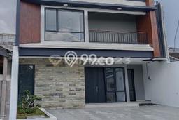 Dijual Rumah Mewah Elegan Dengan View Eksklusif di Bintaro, Tangerang Selatan Dijual Rumah Mewah Elegan Dengan View Eksklusif di Bintaro, Tangerang Selatan
