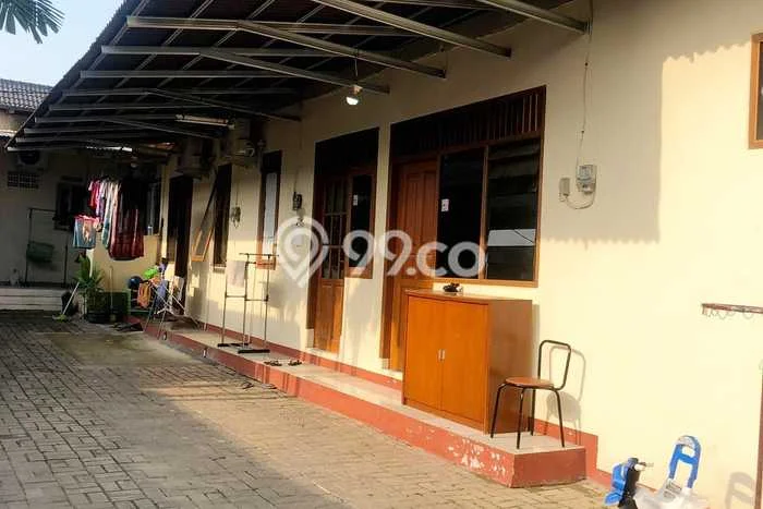 Unit Kost Dijual di Kawasan Kebayoran Lama Jakarta Selatan dengan 10 KT Unit Kost Dijual di Kawasan Kebayoran Lama Jakarta Selatan dengan 10 KT