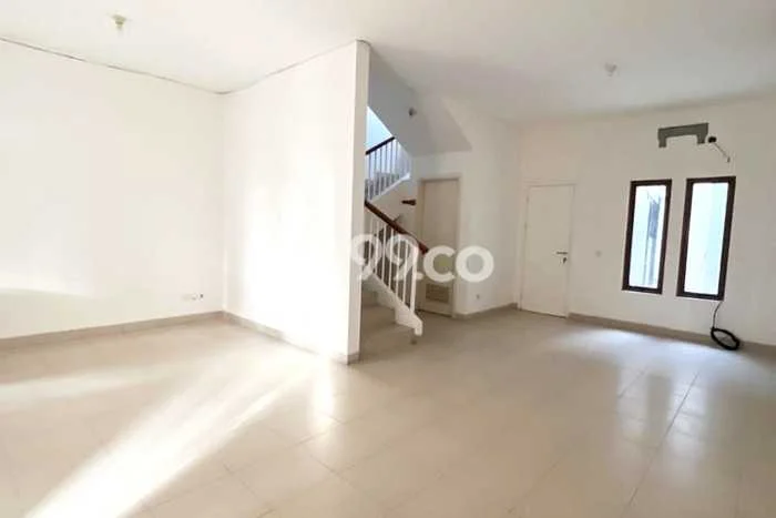 Rumah sewa siap pakai 3 KT di Jakarta Garden City, Jakarta Timur Rumah sewa siap pakai 3 KT di Jakarta Garden City, Jakarta Timur