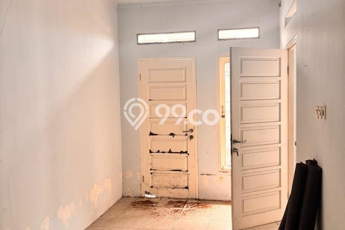 Dijual Rumah 2 Kamar Lokasi Ideal Nyaman dan Strategis di Cipondoh Dijual Rumah 2 Kamar Lokasi Ideal Nyaman dan Strategis di Cipondoh