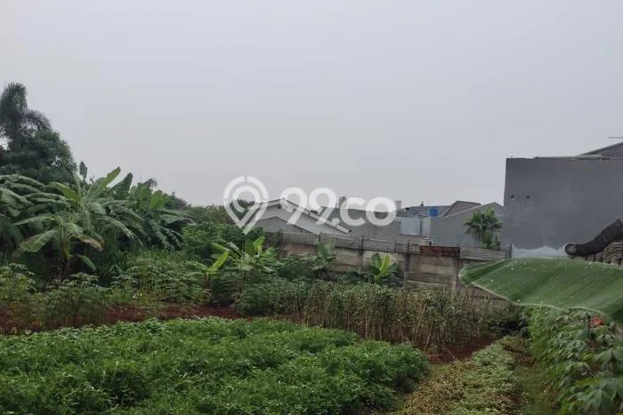 Tanah Dijual Lokasi Strategis di Tangerang Selatan dengan Luas 371m2 Tanah Dijual Lokasi Strategis di Tangerang Selatan dengan Luas 371m2