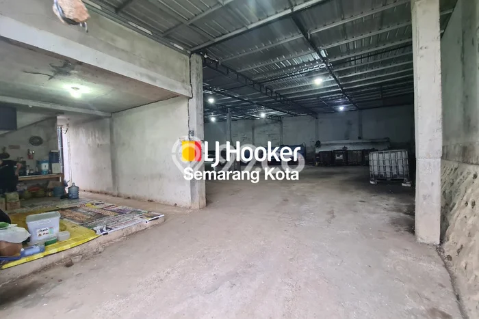 Lokasi Strategis! Dijual Gudang Bisnis di Ngaliyan, Semarang Kondisi Bagus Lokasi Strategis! Dijual Gudang Bisnis di Ngaliyan, Semarang Kondisi Bagus