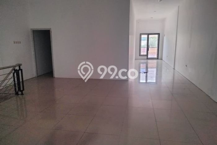 Disewakan Ruko di Kawasan Ramai Condong Catur Luas 270m2 Disewakan Ruko di Kawasan Ramai Condong Catur Luas 270m2