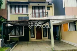 Jual Rumah Bagus Siap Huni LB 230m2 di Serpong, Tangerang Selatan Jual Rumah Bagus Siap Huni LB 230m2 di Serpong, Tangerang Selatan