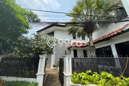 Ready to Use! Premium House LT 467m2 Desain Modern di Pejaten Ready to Use! Premium House LT 467m2 Desain Modern di Pejaten