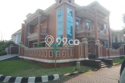 Jual Rumah Mewah Elegan Dengan View Eksklusif di Modernland, Tangerang Jual Rumah Mewah Elegan Dengan View Eksklusif di Modernland, Tangerang