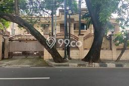 JUAL CEPAT! Rumah Siap Huni Lokasi Premium Menteng, LT 1078m² Bangunan 1040m² JUAL CEPAT! Rumah Siap Huni Lokasi Premium Menteng, LT 1078m² Bangunan 1040m²