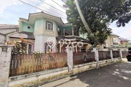 Rumah Strategis Modern Lb 600m2 di Cipayung, Jakarta Timur Rumah Strategis Modern Lb 600m2 di Cipayung, Jakarta Timur