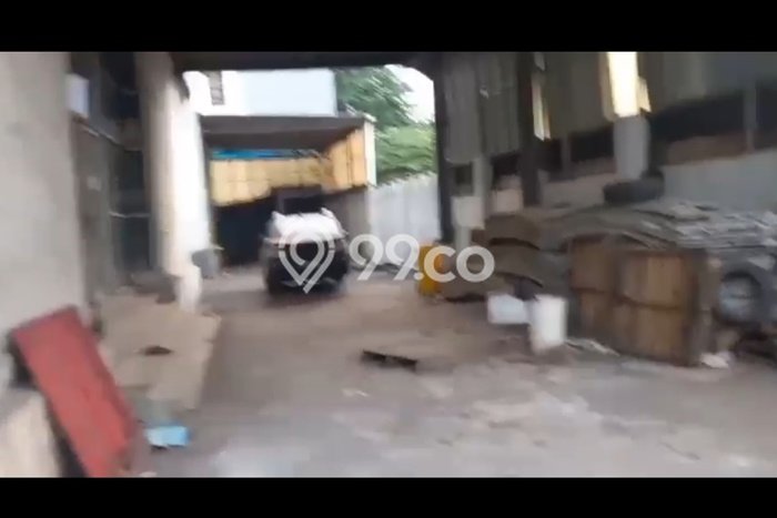 Unit Gudang Dijual di Cipondoh Tangerang Luas Bangunan 2000m2 Unit Gudang Dijual di Cipondoh Tangerang Luas Bangunan 2000m2