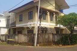 Hunian Cantik Modern Lb 174m2 di BSD, Tangerang Selatan Hunian Cantik Modern Lb 174m2 di BSD, Tangerang Selatan