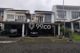Rumah Strategis Modern Lb 220m2 di BSD, Tangerang Selatan Rumah Strategis Modern Lb 220m2 di BSD, Tangerang Selatan
