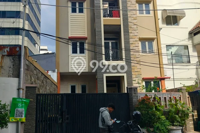 Kost untuk Dijual di Kebon Sirih Punya 38 Kamar Kost untuk Dijual di Kebon Sirih Punya 38 Kamar