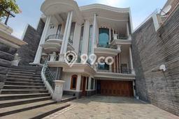 Rumah 5 KT 4 KM LT 762m2m², LB 1392m2m² di Bandung Barat, Bandung Rumah 5 KT 4 KM LT 762m2m², LB 1392m2m² di Bandung Barat, Bandung