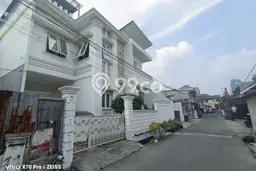 Dijual Rumah 4 Kamar Lokasi Ideal Bagus dan Strategis di Tanjung Priok Dijual Rumah 4 Kamar Lokasi Ideal Bagus dan Strategis di Tanjung Priok