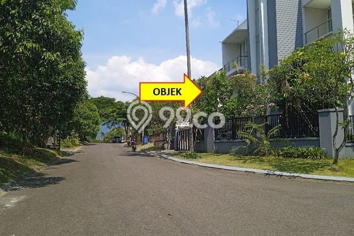 Rumah Mewah LB 798m2 Siap Huni Desain Elegan di Sentul City, Bogor Rumah Mewah LB 798m2 Siap Huni Desain Elegan di Sentul City, Bogor