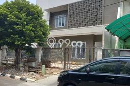 BEST PRICE! Rumah Berkualitas area Puri Indah, Luas 240m² LB 339m² BEST PRICE! Rumah Berkualitas area Puri Indah, Luas 240m² LB 339m²