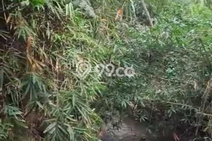 Lahan Dijual Lokasi Strategis di Gianyar dengan Luas 1400m2 Lahan Dijual Lokasi Strategis di Gianyar dengan Luas 1400m2