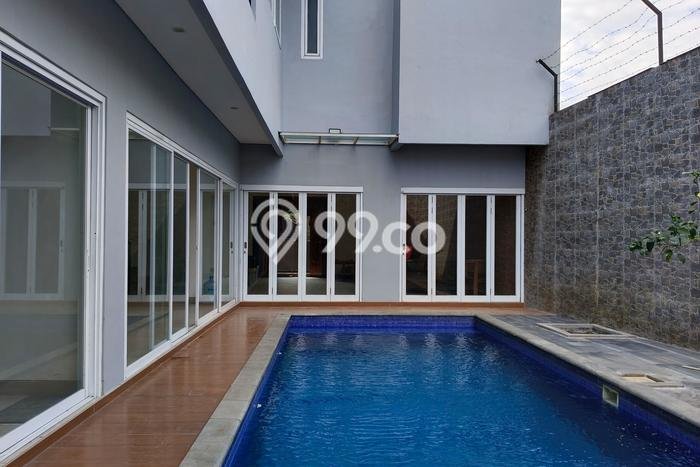 Vila Premium di , Area 221m2m², Akses ke berbagai keperluan Vila Premium di , Area 221m2m², Akses ke berbagai keperluan
