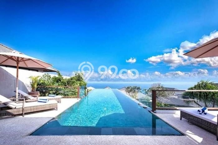 Hunian Impian Modern! Rumah 2 Lantai area Kuta, Badung, LT 696m² LB 678m² Hunian Impian Modern! Rumah 2 Lantai area Kuta, Badung, LT 696m² LB 678m²