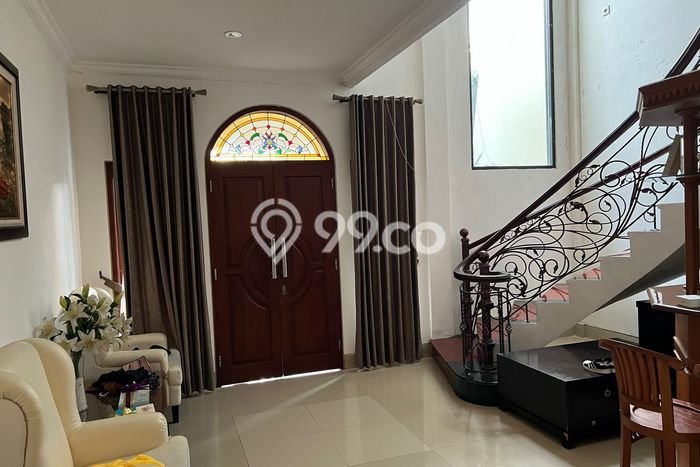 BEST OFFER! Rumah Siap Huni di Denpasar Timur, Luas 225m² LB 360m² BEST OFFER! Rumah Siap Huni di Denpasar Timur, Luas 225m² LB 360m²