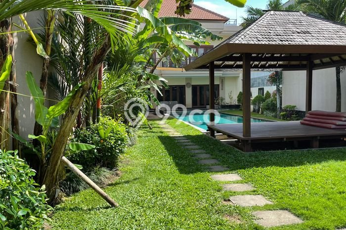 Hunian Luxury di Badung Strategis Kondisi Terawat Hunian Luxury di Badung Strategis Kondisi Terawat