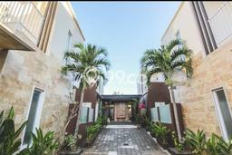Hunian Mewah LB 1300m2 Siap Pakai Desain Elegan di Nusa Dua, Badung Hunian Mewah LB 1300m2 Siap Pakai Desain Elegan di Nusa Dua, Badung