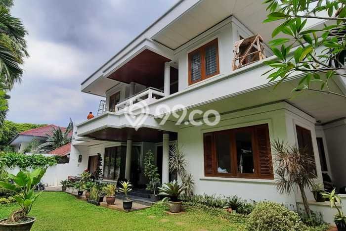 Rumah Modern Disewakan di Kebayoran Baru Jakarta Selatan Area Sangat Strategis Rumah Modern Disewakan di Kebayoran Baru Jakarta Selatan Area Sangat Strategis