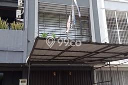 Ruko Dijual di Jakarta Utara LT 103m2 & LB 300m2 Lokasi Terbaik! Ruko Dijual di Jakarta Utara LT 103m2 & LB 300m2 Lokasi Terbaik!