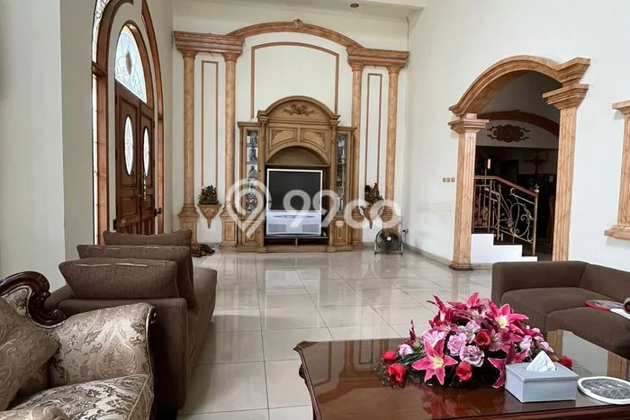 Rumah Elit LB 738m2 Siap Pakai Desain Elegan di Pluit, Jakarta Utara Rumah Elit LB 738m2 Siap Pakai Desain Elegan di Pluit, Jakarta Utara
