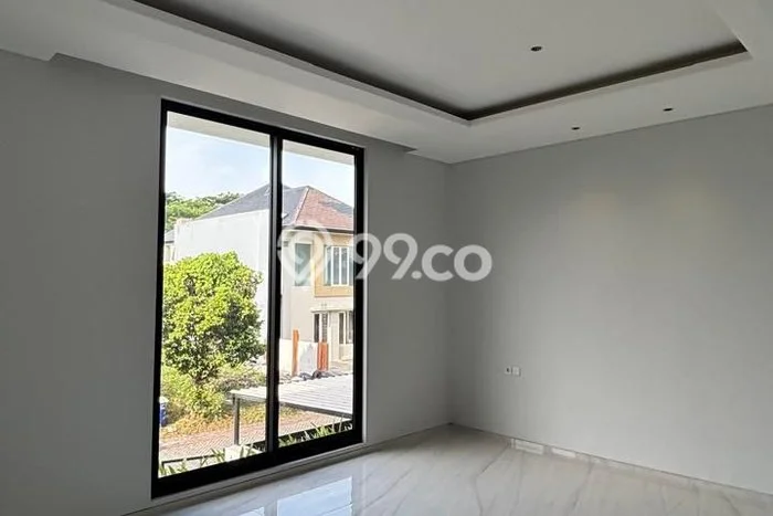 Rumah Idaman Keluarga! Rumah Mewah area Citraland, Surabaya, Luas 300m2m² Bangunan 600m2m² Rumah Idaman Keluarga! Rumah Mewah area Citraland, Surabaya, Luas 300m2m² Bangunan 600m2m²