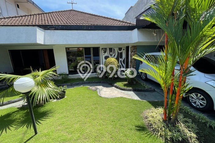 Jual Rumah Mewah Elegan Dengan View Eksklusif di HR Muhammad, Surabaya Jual Rumah Mewah Elegan Dengan View Eksklusif di HR Muhammad, Surabaya