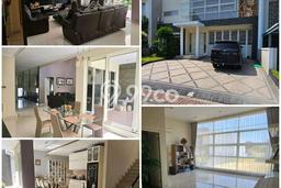 Rumah lokasi , Surabaya, LT 300m2m² LB 500m2m² Rumah lokasi , Surabaya, LT 300m2m² LB 500m2m²