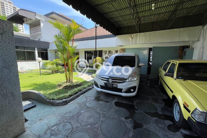 Jual Rumah Mewah Elegan Dengan View Eksklusif di HR Muhammad, Surabaya Jual Rumah Mewah Elegan Dengan View Eksklusif di HR Muhammad, Surabaya