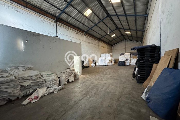 Unit Gudang Dijual di Sedati Sidoarjo Luas Tanah 300m2, Luas Bangunan 300m2 Unit Gudang Dijual di Sedati Sidoarjo Luas Tanah 300m2, Luas Bangunan 300m2