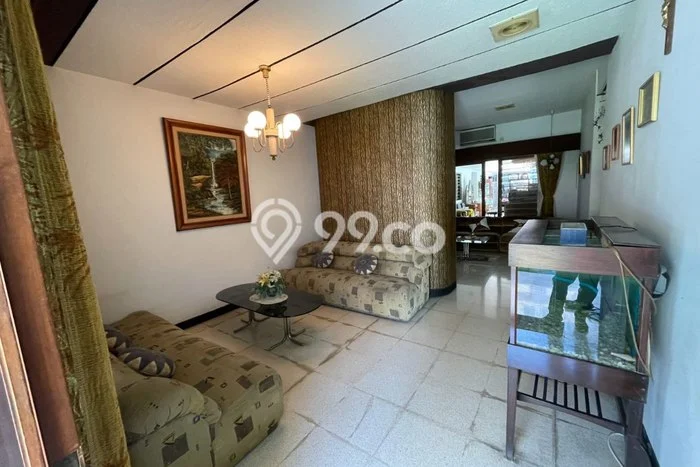 Jual Rumah Mewah Elegan Dengan View Eksklusif di HR Muhammad, Surabaya Jual Rumah Mewah Elegan Dengan View Eksklusif di HR Muhammad, Surabaya