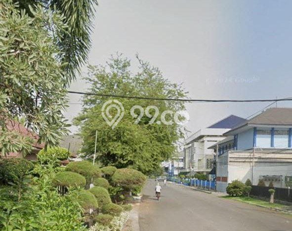 Rumah Elit LB 200m2 Siap Pakai Desain Elegan di Jemursari, Surabaya Rumah Elit LB 200m2 Siap Pakai Desain Elegan di Jemursari, Surabaya