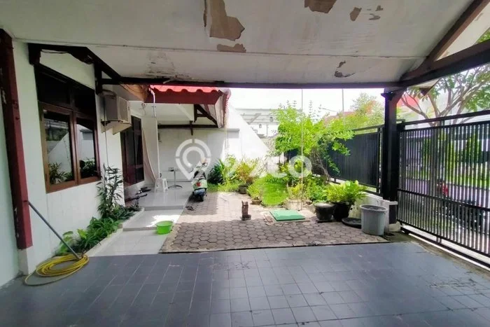 Hunian Elit LB 400m2 Siap Huni Desain Elegan di Mulyosari, Surabaya Hunian Elit LB 400m2 Siap Huni Desain Elegan di Mulyosari, Surabaya