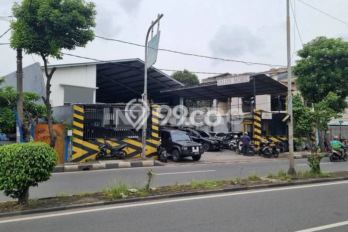 Disewakan Gudang di Kawasan Ramai Srengseng Luas 750m2 Disewakan Gudang di Kawasan Ramai Srengseng Luas 750m2