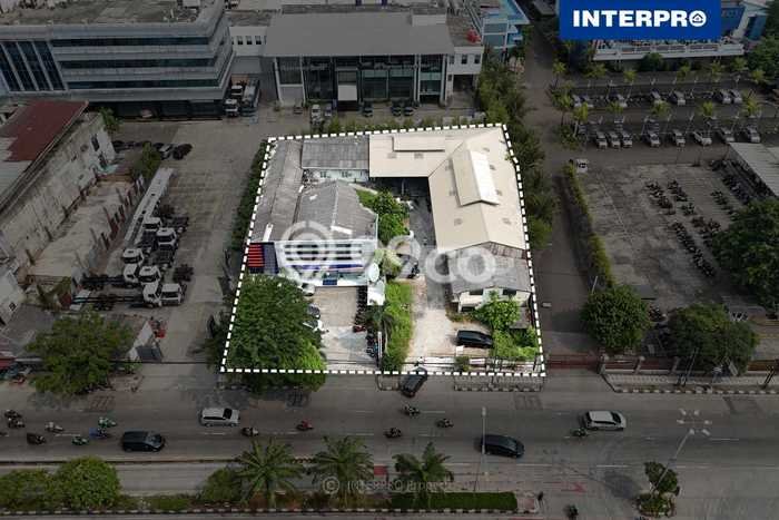 Tanah Dijual Lokasi Strategis di Jakarta Barat dengan Luas 2050m2 Tanah Dijual Lokasi Strategis di Jakarta Barat dengan Luas 2050m2